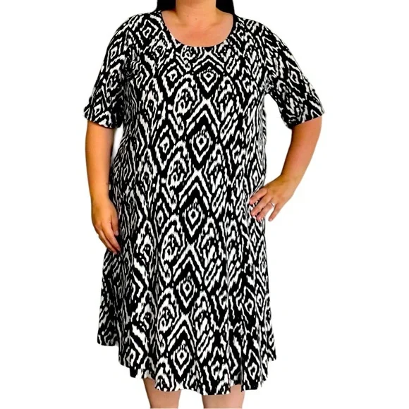 Susan Graver | Dresses | Susan Graver Liquid Knit Dress Short Sleeve Knee  Length Black White Size X | Poshmark